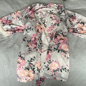 Floral Robe - Perfect for Getting Ready/Bridal Party (Size L)
